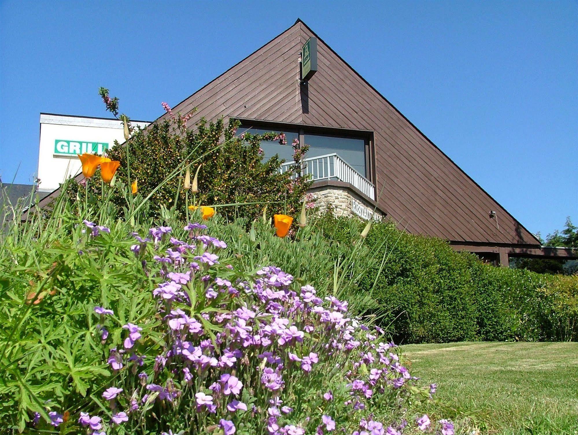 Logis Les Dineux Village Trémeur Exterior foto