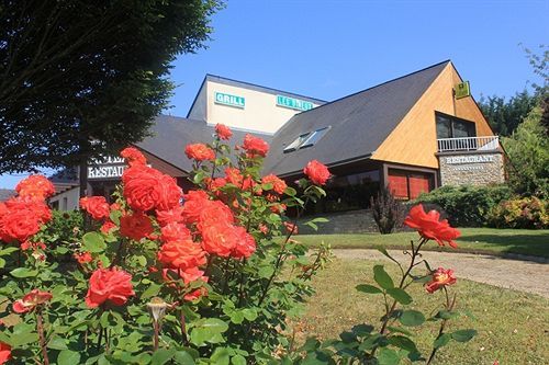 Logis Les Dineux Village Trémeur Exterior foto